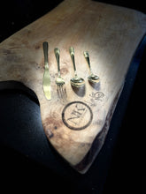 Load image into Gallery viewer, Naz’s Gold Cutlery 24 piece set
