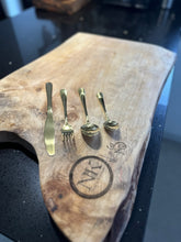 Load image into Gallery viewer, Naz’s Gold Cutlery 24 piece set
